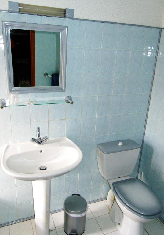 Hotel Du Commerce بو سانت إيستبري المظهر الخارجي الصورة